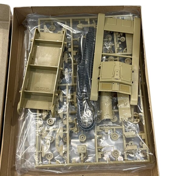 Tamiya 1/35 Scale M13/40 Carro Armato Model Kit WWII Italian Tank - Picture 4 of 5